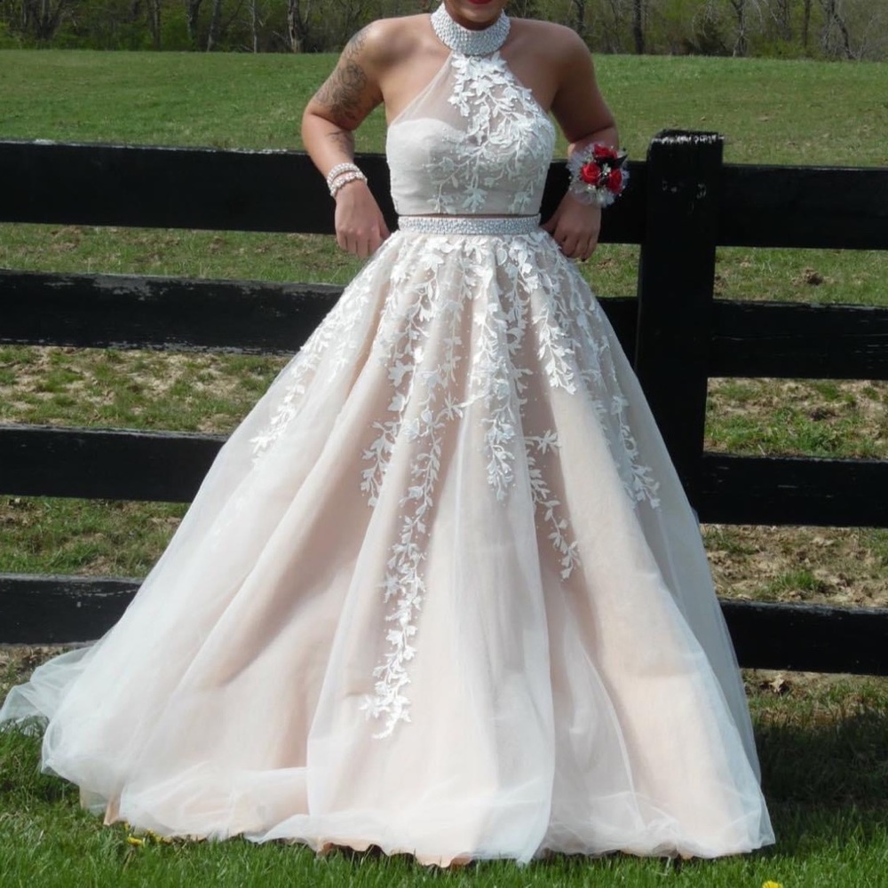Sherri hill prom dress